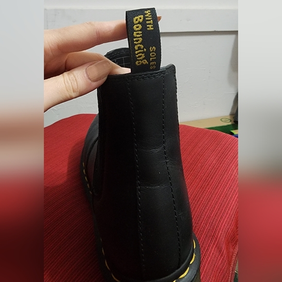 Dr. Martens Chelsea Shoes - Picture 2 of 4